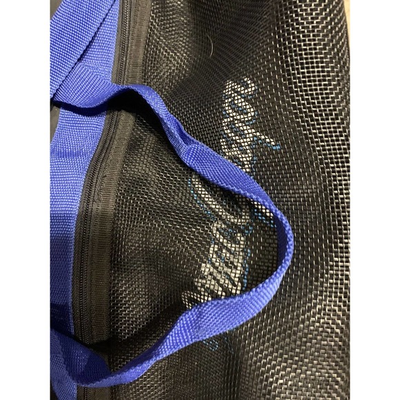 Vintage MacGregor 90s Duffle Gym Bag Black & Blue Nylon Approx. 10” x 17” x 8” - Picture 7 of 7